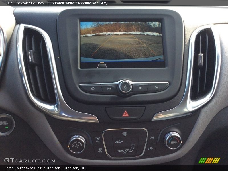 Summit White / Medium Ash Gray 2019 Chevrolet Equinox LS