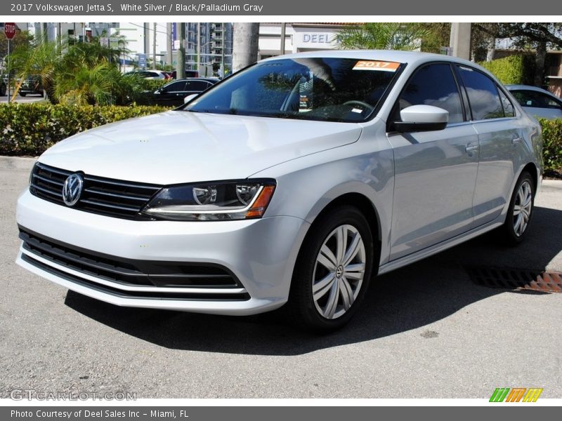 White Silver / Black/Palladium Gray 2017 Volkswagen Jetta S