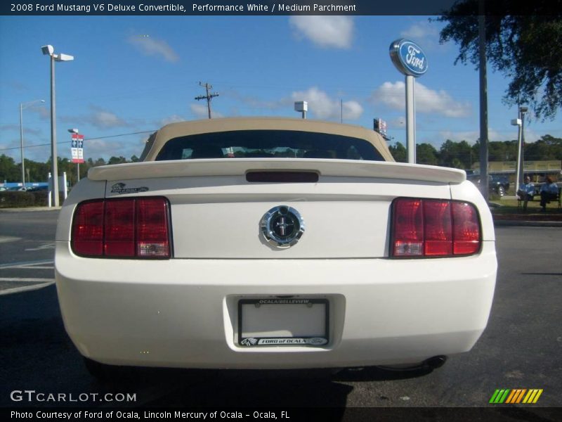 Performance White / Medium Parchment 2008 Ford Mustang V6 Deluxe Convertible