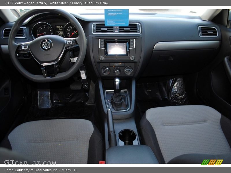 White Silver / Black/Palladium Gray 2017 Volkswagen Jetta S