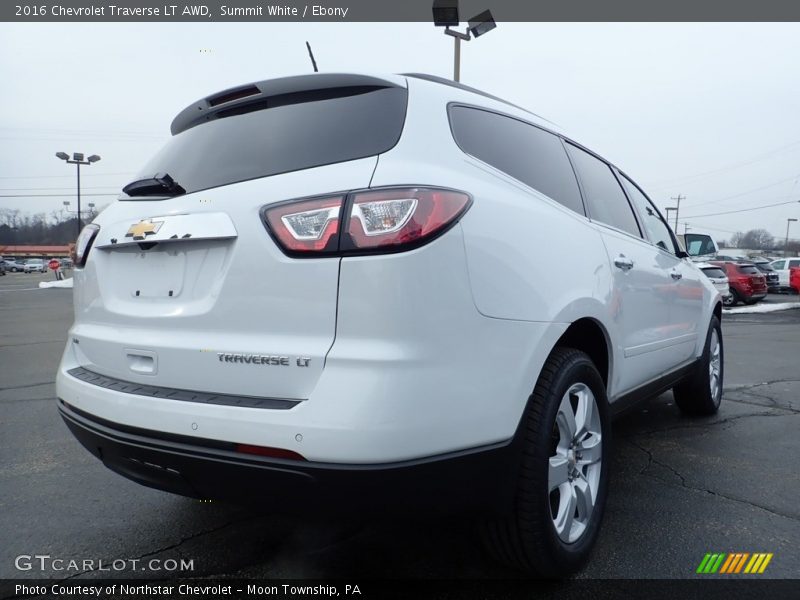 Summit White / Ebony 2016 Chevrolet Traverse LT AWD