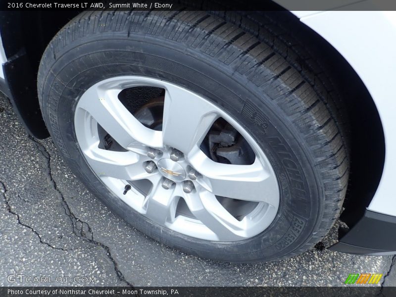 Summit White / Ebony 2016 Chevrolet Traverse LT AWD