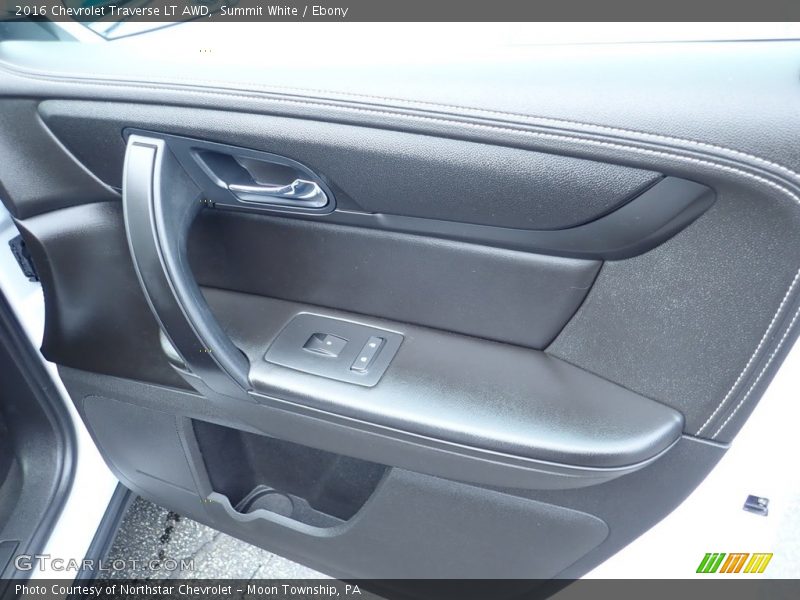 Summit White / Ebony 2016 Chevrolet Traverse LT AWD