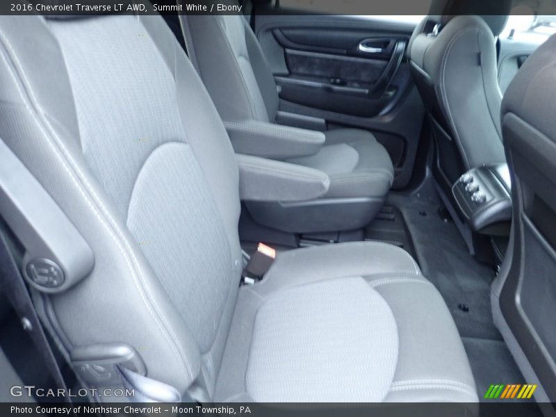 Summit White / Ebony 2016 Chevrolet Traverse LT AWD