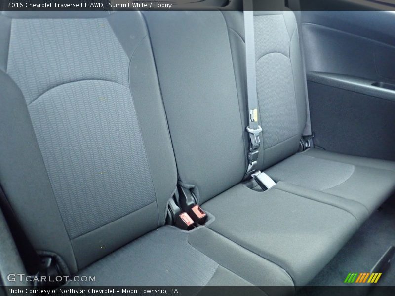Summit White / Ebony 2016 Chevrolet Traverse LT AWD