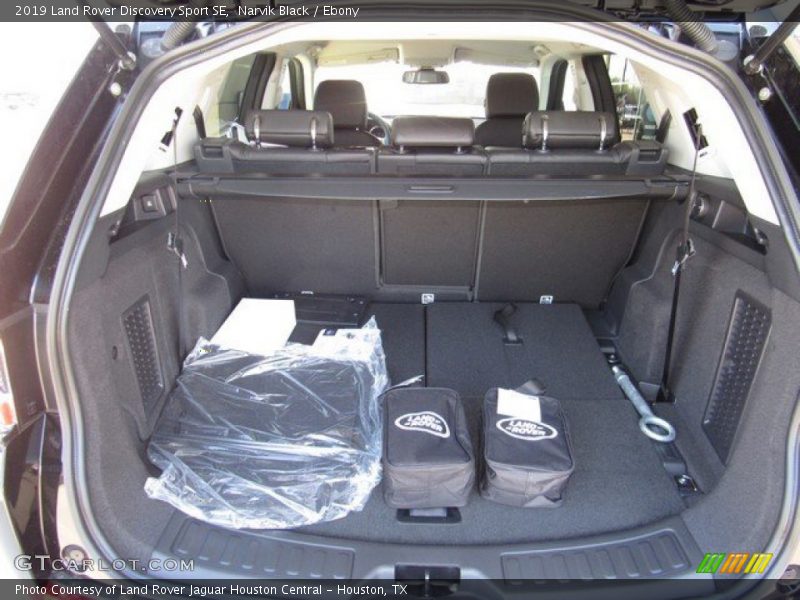 Narvik Black / Ebony 2019 Land Rover Discovery Sport SE