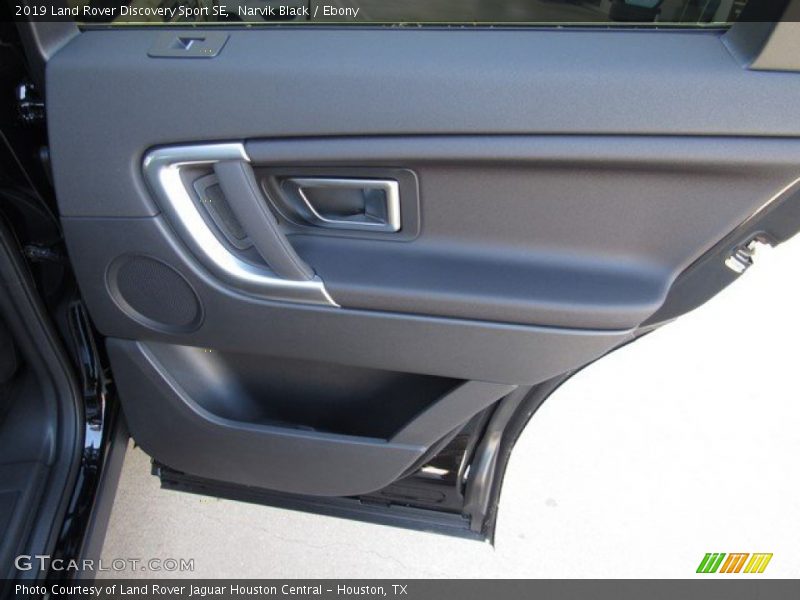 Narvik Black / Ebony 2019 Land Rover Discovery Sport SE