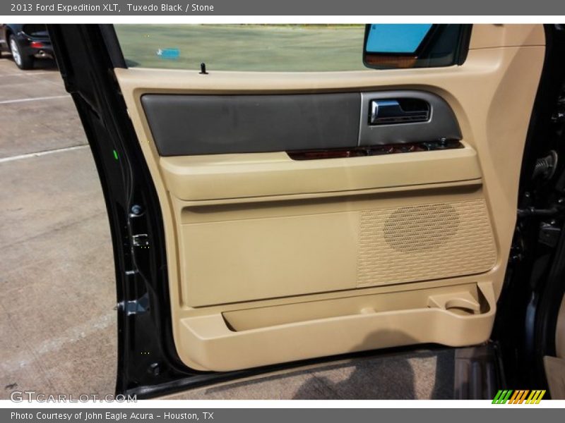 Tuxedo Black / Stone 2013 Ford Expedition XLT