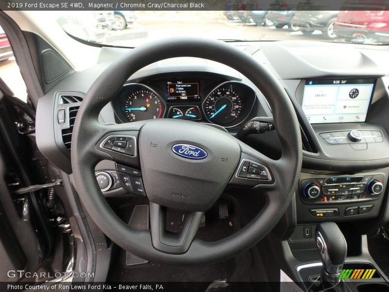 Magnetic / Chromite Gray/Charcoal Black 2019 Ford Escape SE 4WD
