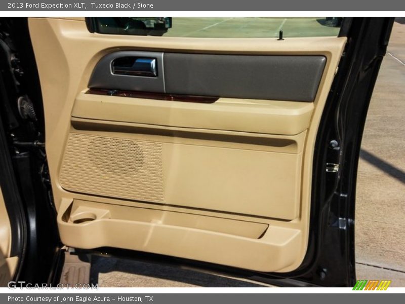 Tuxedo Black / Stone 2013 Ford Expedition XLT
