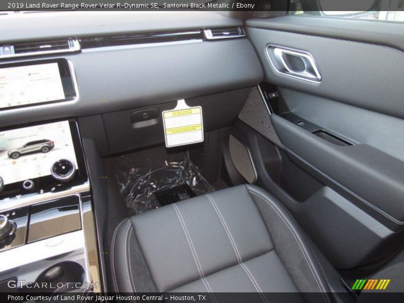 Santorini Black Metallic / Ebony 2019 Land Rover Range Rover Velar R-Dynamic SE