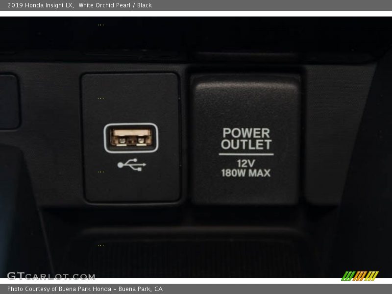 White Orchid Pearl / Black 2019 Honda Insight LX