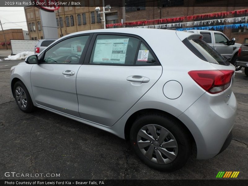 Silky Silver / Black 2019 Kia Rio S 5 Door