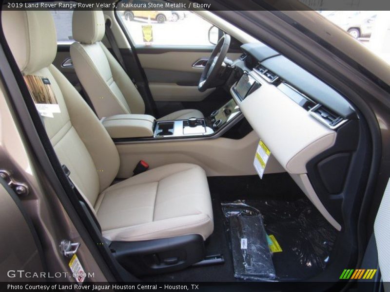 Kaikoura Stone Metallic / Ebony 2019 Land Rover Range Rover Velar S