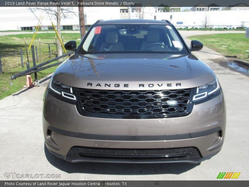 Kaikoura Stone Metallic / Ebony 2019 Land Rover Range Rover Velar S
