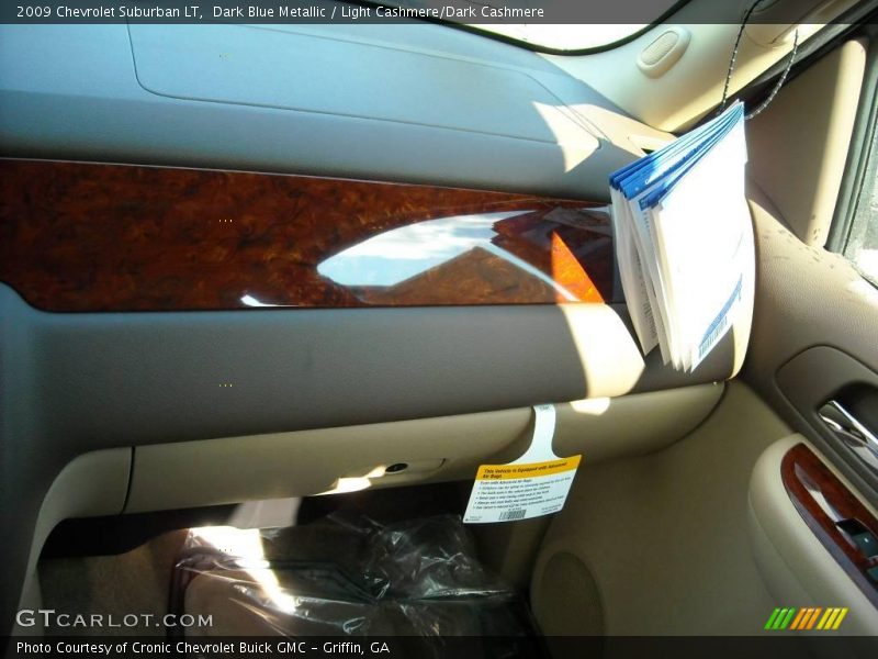 Dark Blue Metallic / Light Cashmere/Dark Cashmere 2009 Chevrolet Suburban LT