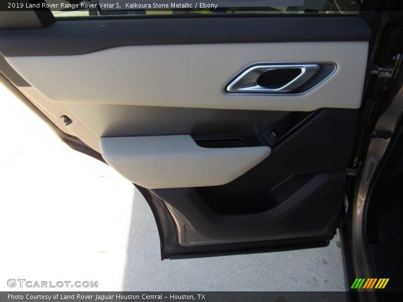 Kaikoura Stone Metallic / Ebony 2019 Land Rover Range Rover Velar S