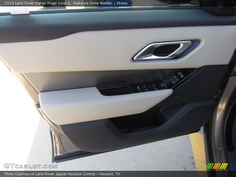 Kaikoura Stone Metallic / Ebony 2019 Land Rover Range Rover Velar S