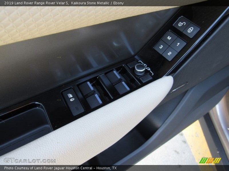 Kaikoura Stone Metallic / Ebony 2019 Land Rover Range Rover Velar S