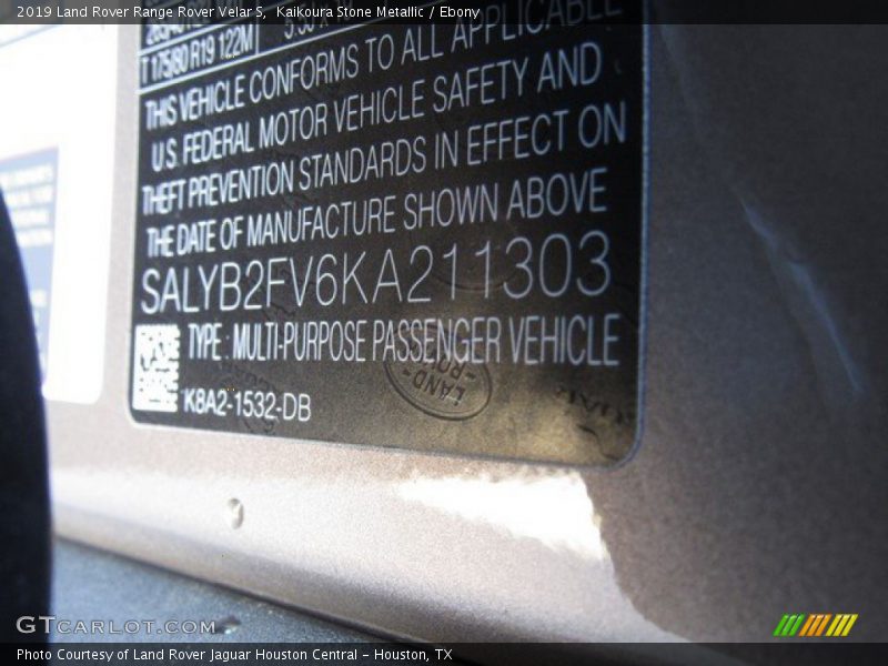 Kaikoura Stone Metallic / Ebony 2019 Land Rover Range Rover Velar S