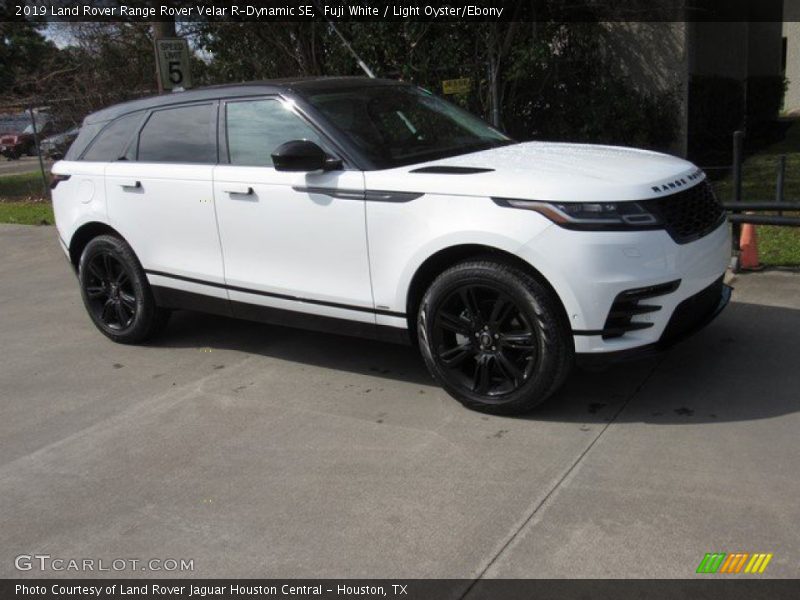 Fuji White / Light Oyster/Ebony 2019 Land Rover Range Rover Velar R-Dynamic SE