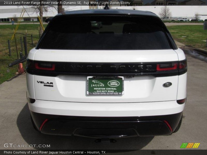 Fuji White / Light Oyster/Ebony 2019 Land Rover Range Rover Velar R-Dynamic SE