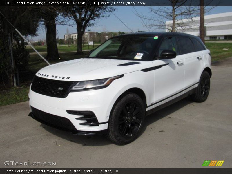 Fuji White / Light Oyster/Ebony 2019 Land Rover Range Rover Velar R-Dynamic SE