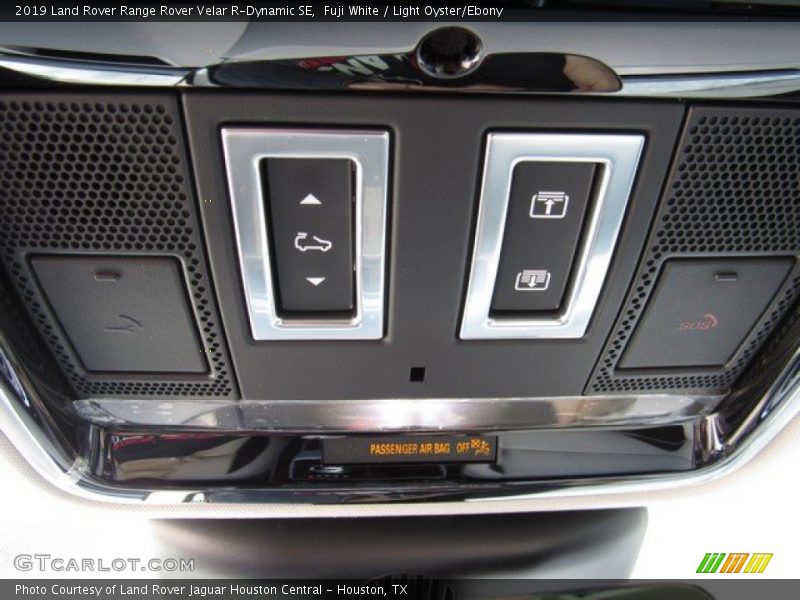 Fuji White / Light Oyster/Ebony 2019 Land Rover Range Rover Velar R-Dynamic SE