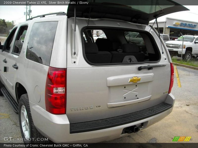 Silver Birch Metallic / Ebony 2009 Chevrolet Tahoe LS XFE