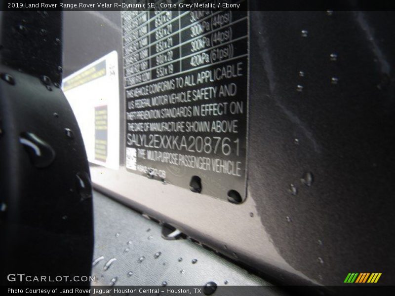 Corris Grey Metallic / Ebony 2019 Land Rover Range Rover Velar R-Dynamic SE