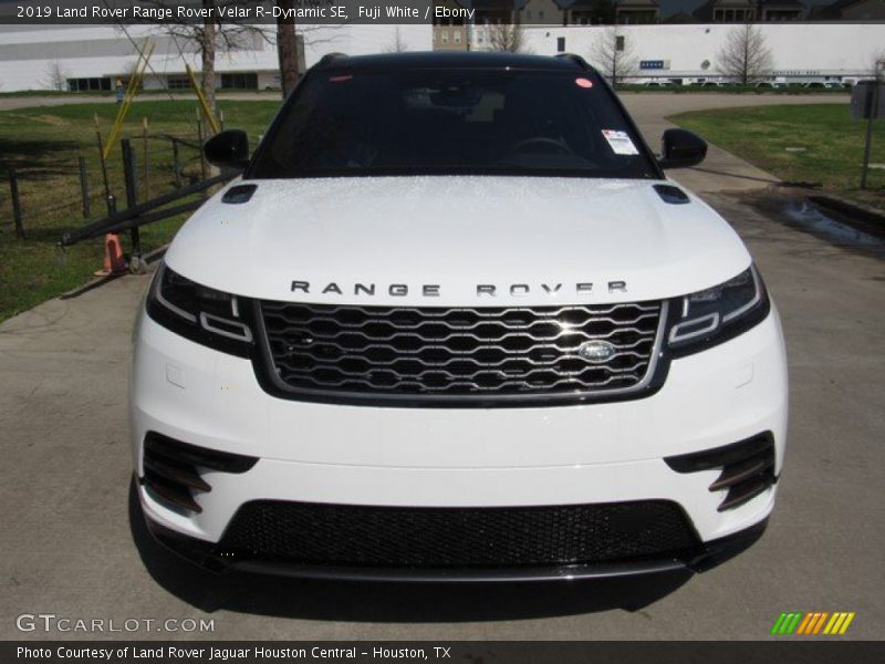 Fuji White / Ebony 2019 Land Rover Range Rover Velar R-Dynamic SE