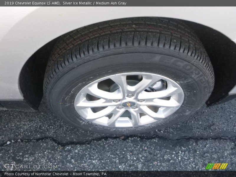 Silver Ice Metallic / Medium Ash Gray 2019 Chevrolet Equinox LS AWD