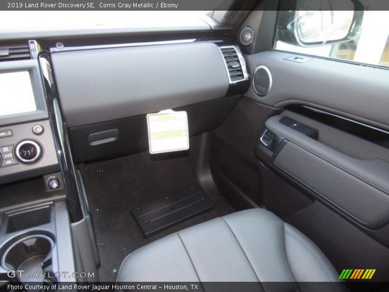 Corris Gray Metallic / Ebony 2019 Land Rover Discovery SE