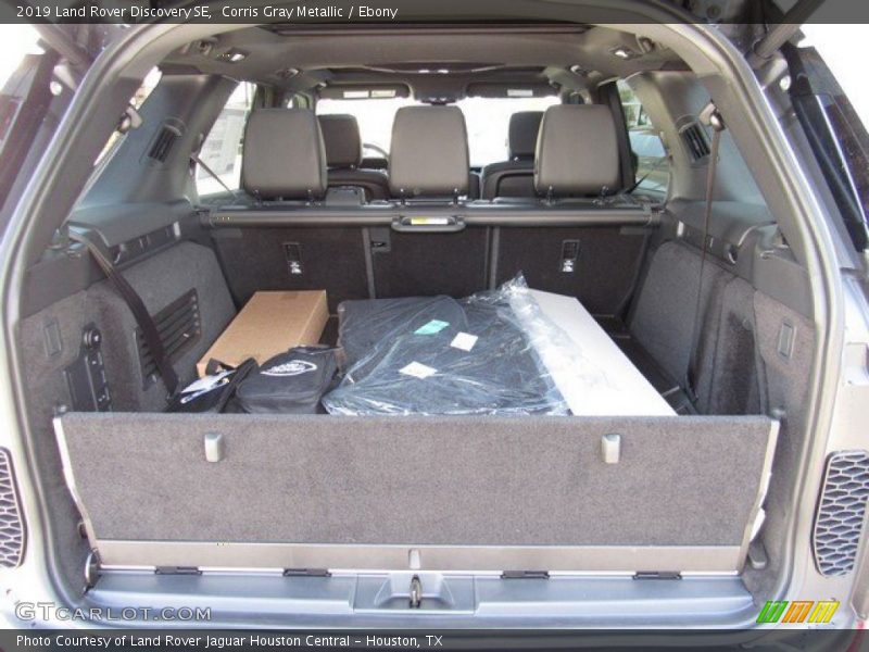 Corris Gray Metallic / Ebony 2019 Land Rover Discovery SE