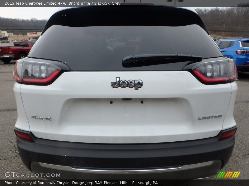 Bright White / Black/Ski Grey 2019 Jeep Cherokee Limited 4x4