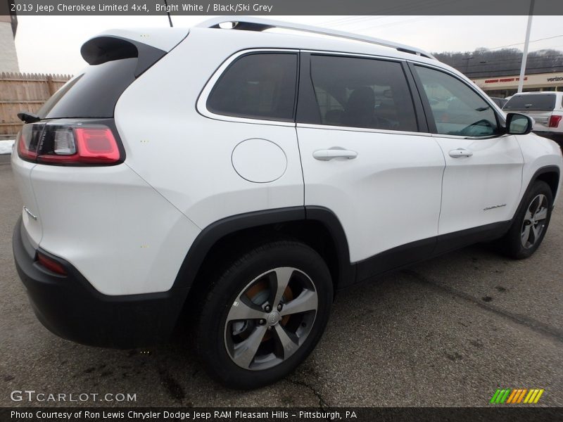 Bright White / Black/Ski Grey 2019 Jeep Cherokee Limited 4x4