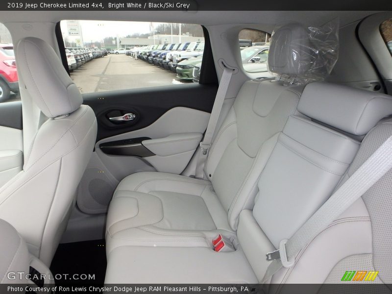Bright White / Black/Ski Grey 2019 Jeep Cherokee Limited 4x4