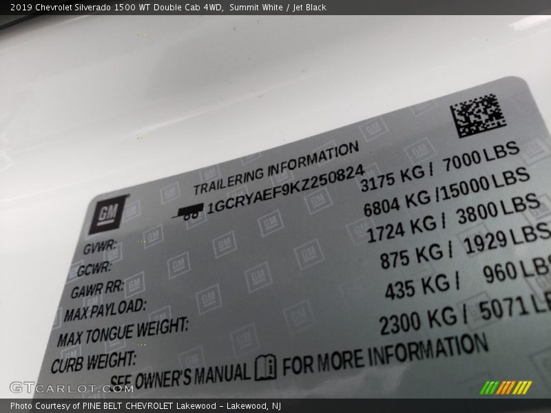 Summit White / Jet Black 2019 Chevrolet Silverado 1500 WT Double Cab 4WD