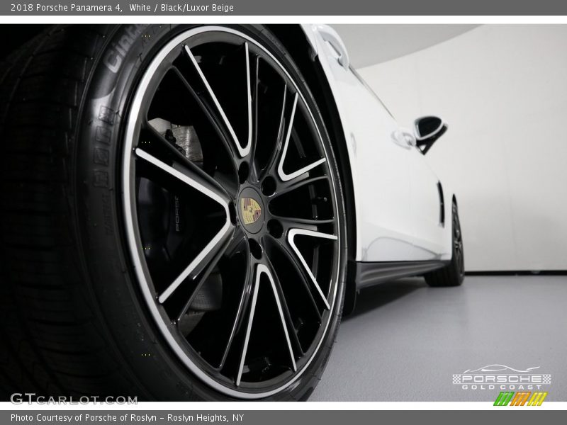 White / Black/Luxor Beige 2018 Porsche Panamera 4