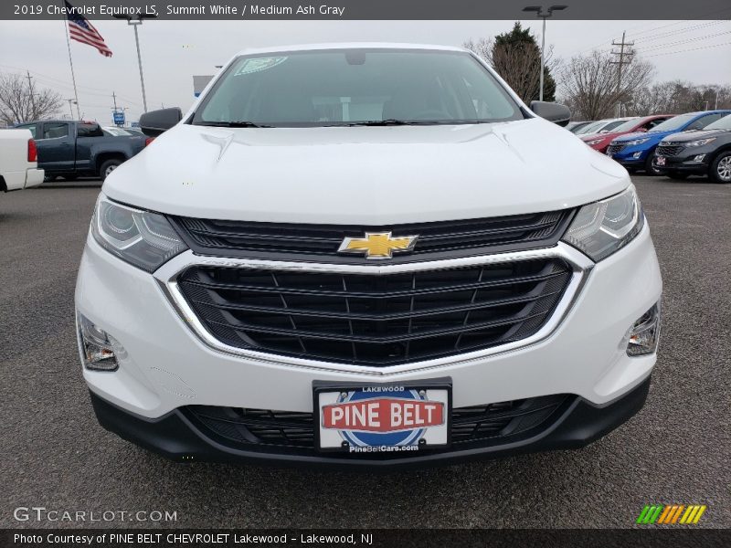 Summit White / Medium Ash Gray 2019 Chevrolet Equinox LS