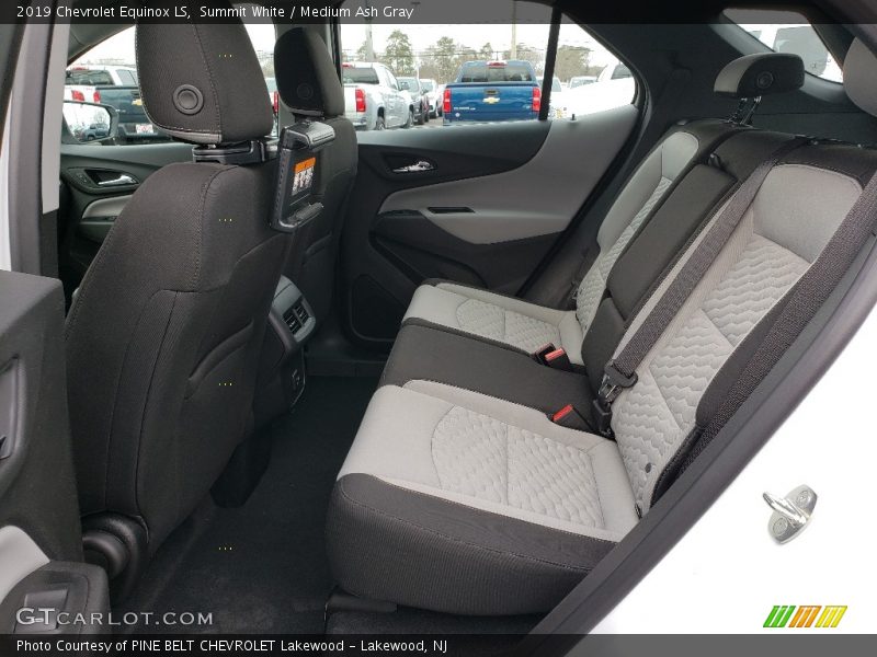 Summit White / Medium Ash Gray 2019 Chevrolet Equinox LS