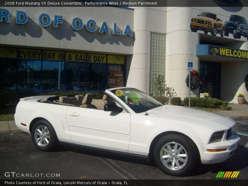 Performance White / Medium Parchment 2008 Ford Mustang V6 Deluxe Convertible