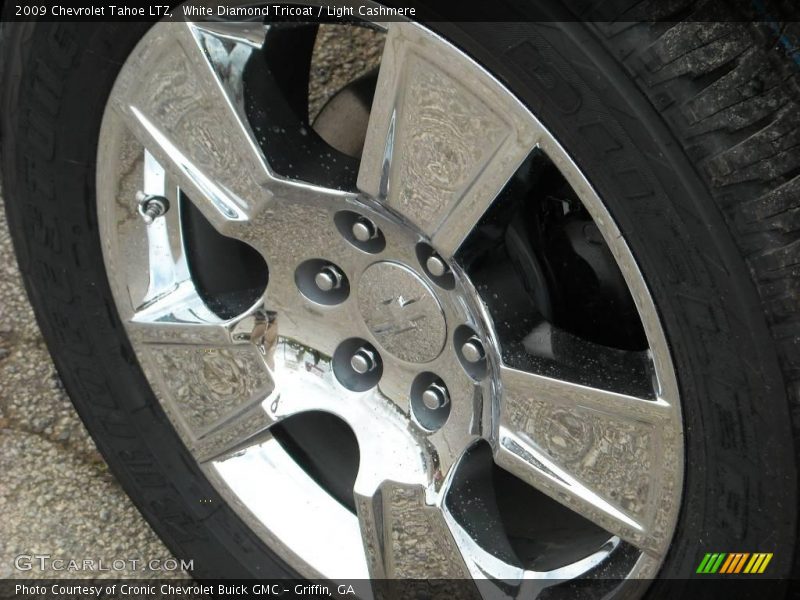 White Diamond Tricoat / Light Cashmere 2009 Chevrolet Tahoe LTZ