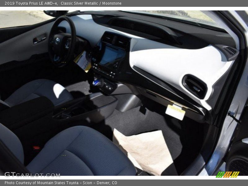 Classic Silver Metallic / Moonstone 2019 Toyota Prius LE AWD-e