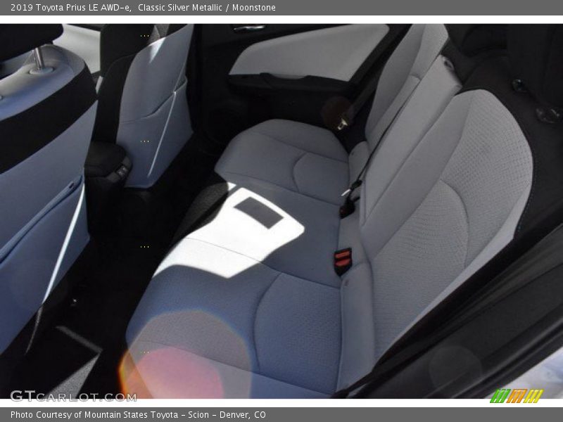 Classic Silver Metallic / Moonstone 2019 Toyota Prius LE AWD-e