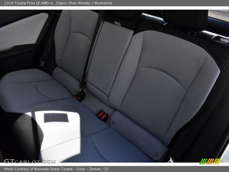 Classic Silver Metallic / Moonstone 2019 Toyota Prius LE AWD-e