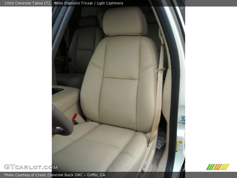 White Diamond Tricoat / Light Cashmere 2009 Chevrolet Tahoe LTZ