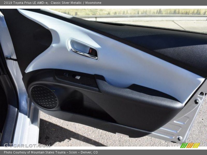 Classic Silver Metallic / Moonstone 2019 Toyota Prius LE AWD-e