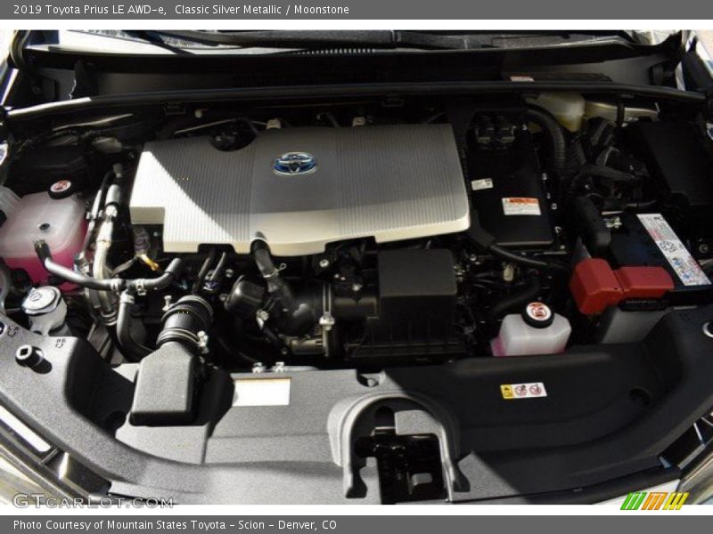 Classic Silver Metallic / Moonstone 2019 Toyota Prius LE AWD-e