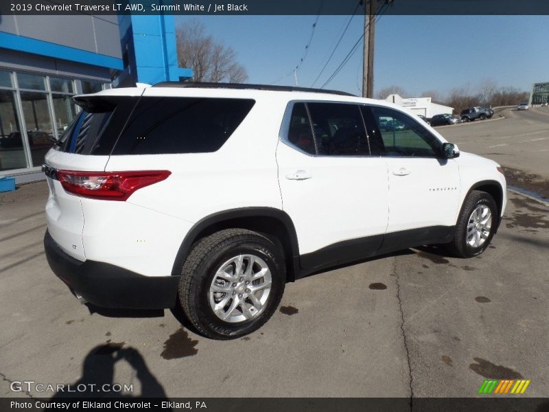 Summit White / Jet Black 2019 Chevrolet Traverse LT AWD